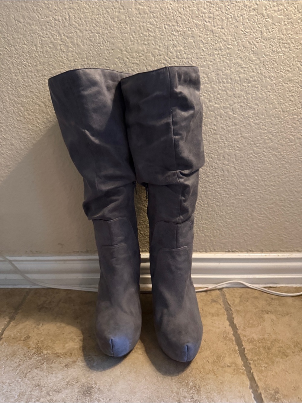 JESSICA SIMPSON Nya Gray Suede Slouchy Wedge Boots